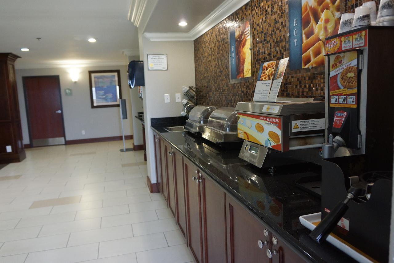 Best Western Isabelle Court Galliano Екстер'єр фото