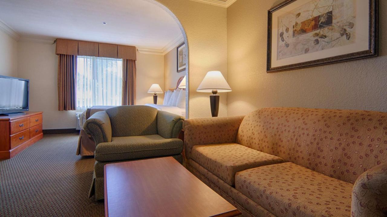Best Western Isabelle Court Galliano Екстер'єр фото